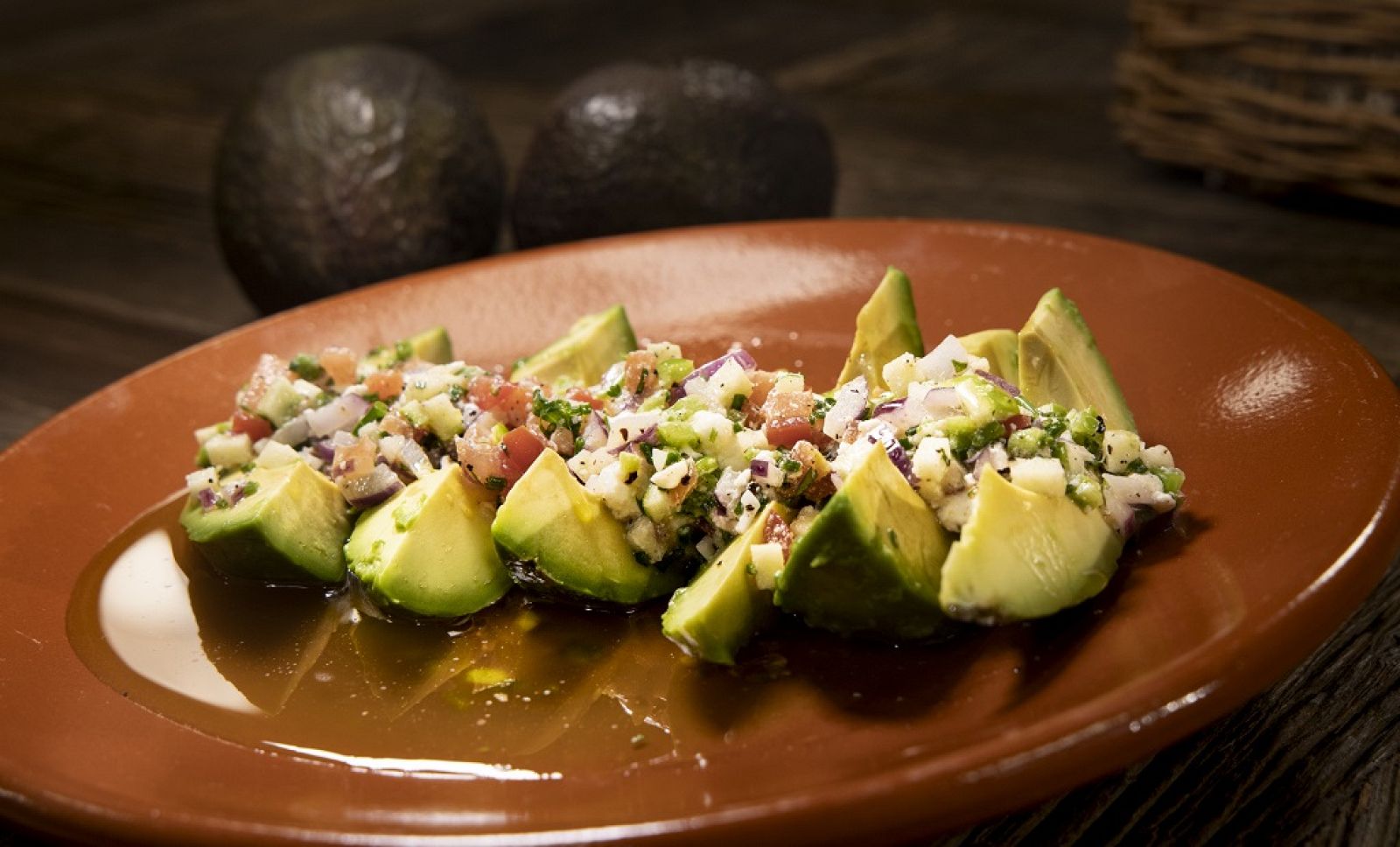 "Aguacate asado a la sal" de Dani García | Ver