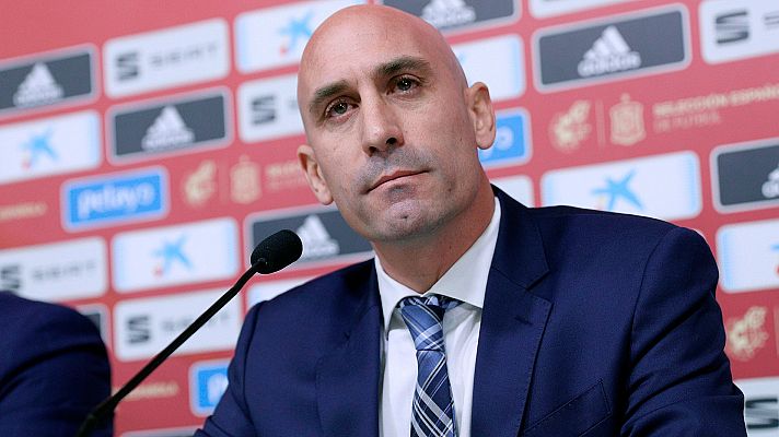 Fútbol - Rubiales: "Robert Moreno me escribió para acordar su salida 'y no ser un impedimento para la vuelta de Luis Enrique'"