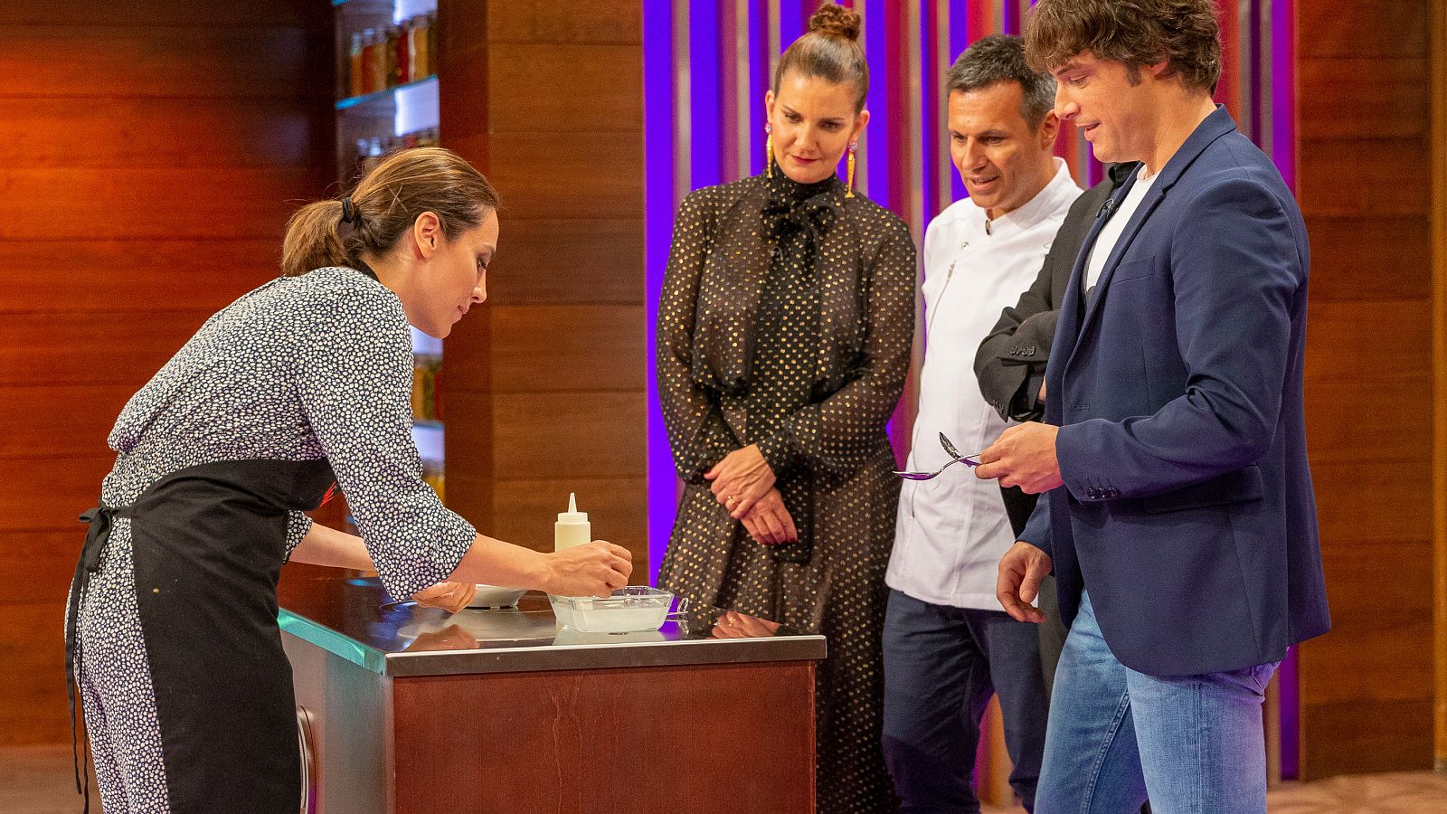 Tamara y el reto de las esferas con Jordi Cruz | Ver