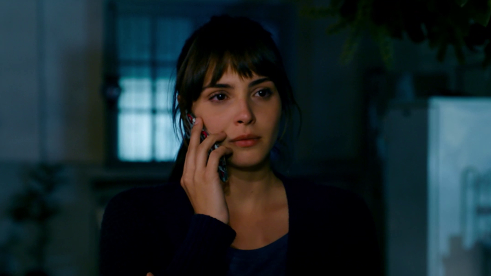 Promesas de arena - Lucía no quiere saber nada de su familia