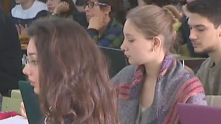 Telediario 1 - 21 de noviembre, Día Mundial de la Filosofía, uno de los campos más importantes del pensamiento