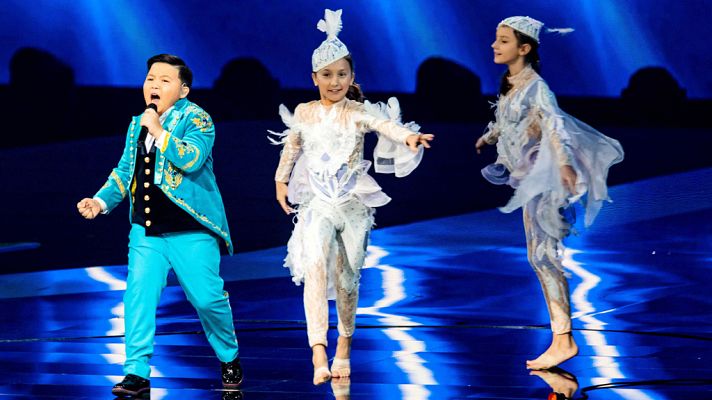 Eurovisión Junior - Yerzhan Maksim de Kazajistán durante el Ensayo de Jurados