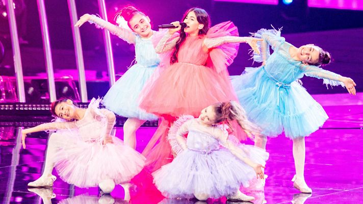 Eurovisión Junior - Karina Ignatyan canta por Armenia "Colours of your dream"