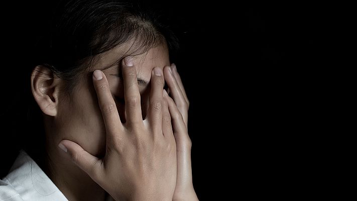 Telediario 1 - Investigan a un profesor de música acusado de abusar de once alumnas menores de edad en Barcelona