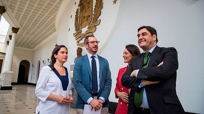 Informativo 24h - Diputados chavistas increpan a representantes del PP de visita en Venezuela