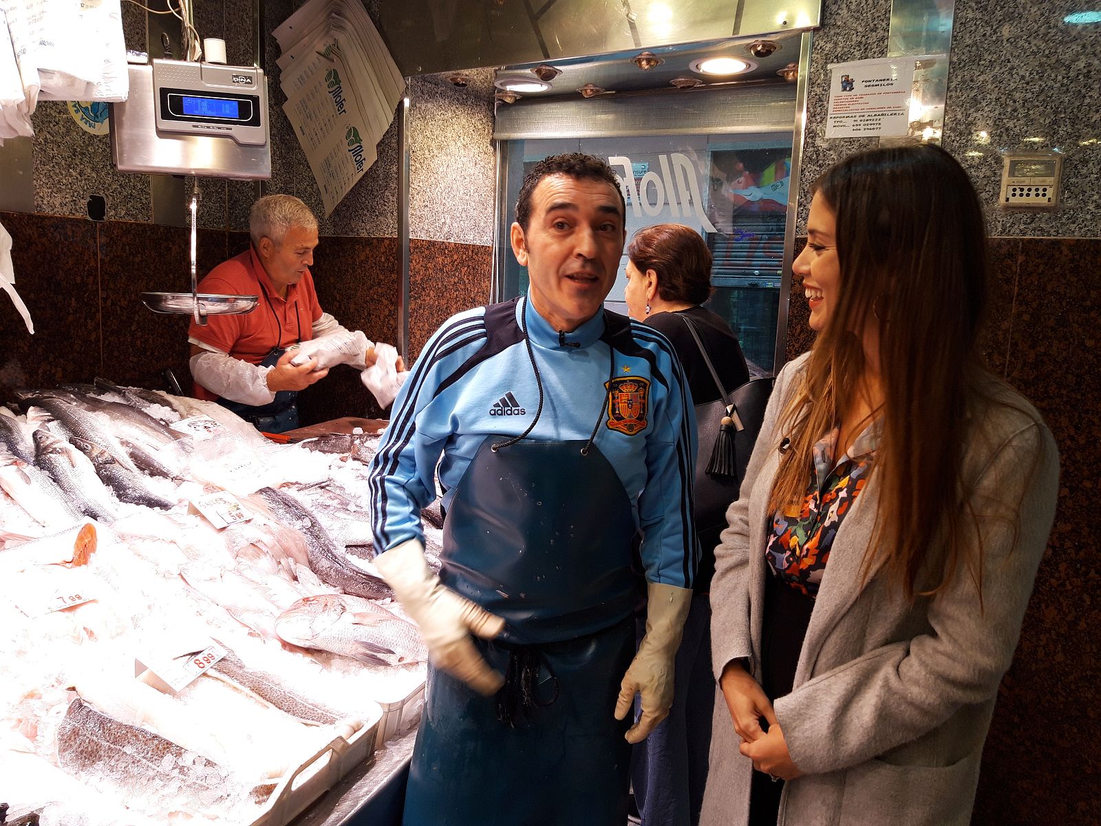 Pescados volvadores de Madrid - Aquí la Tierra | Ver