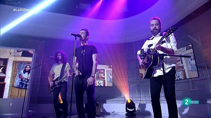 La 2 Noticias - Vetusta Morla cantan "23 de junio" en La 2 Noticias