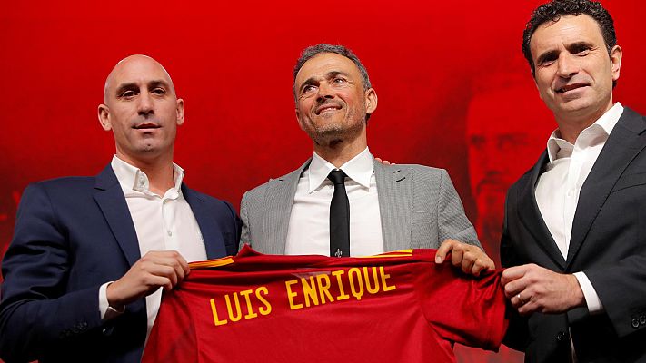 Telediario 1 - Luis Enrique regresa a la selección acusando de "desleal" a Robert Moreno