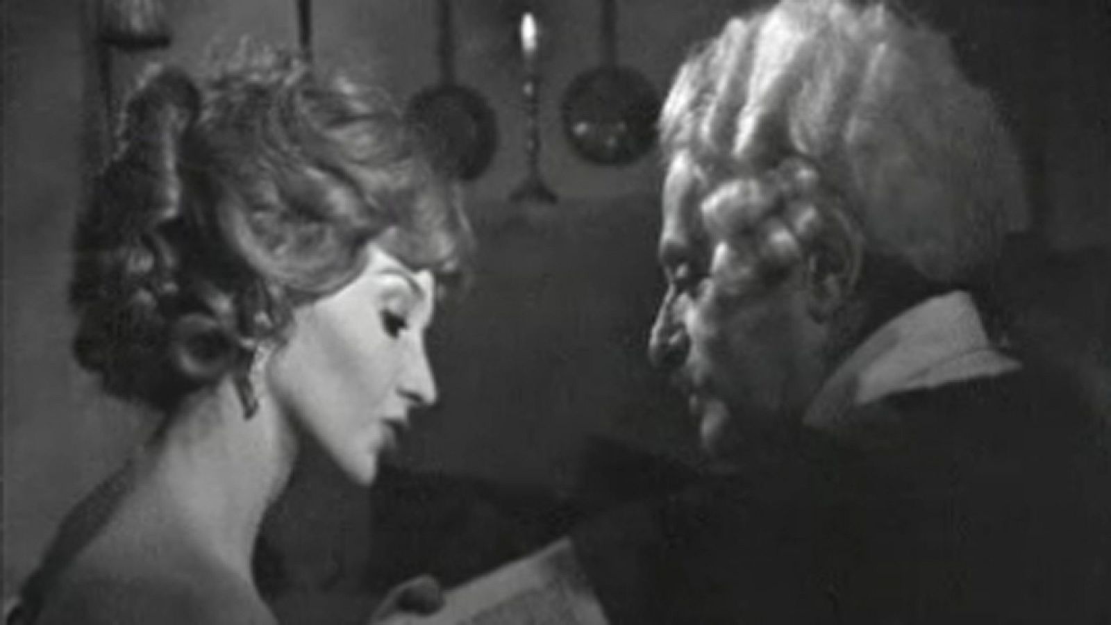 Bearn o la sala de las muñecas - Capítulo 8 - Bearn o la sala de las muñecas | Ver