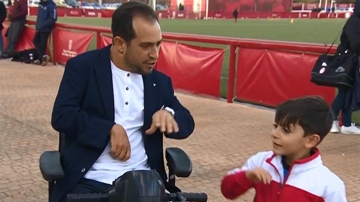 Telediario 1 - El Langui, mecenas del equipo de fútbol de su barrio