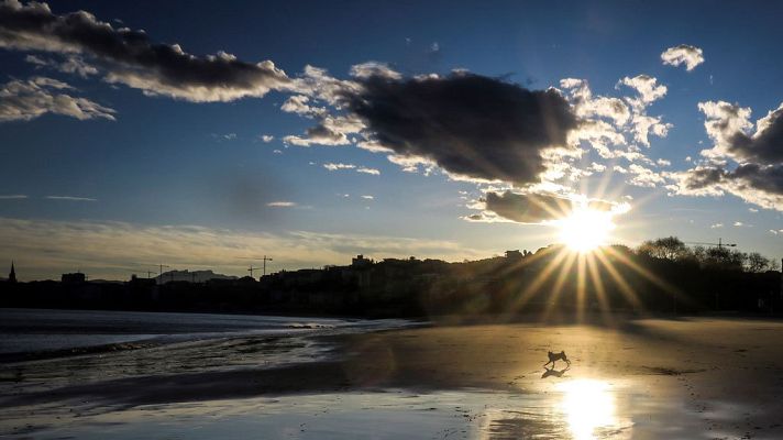 El tiempo - Lluvias en el noroeste y tiempo estable en el Mediterráneo e islas