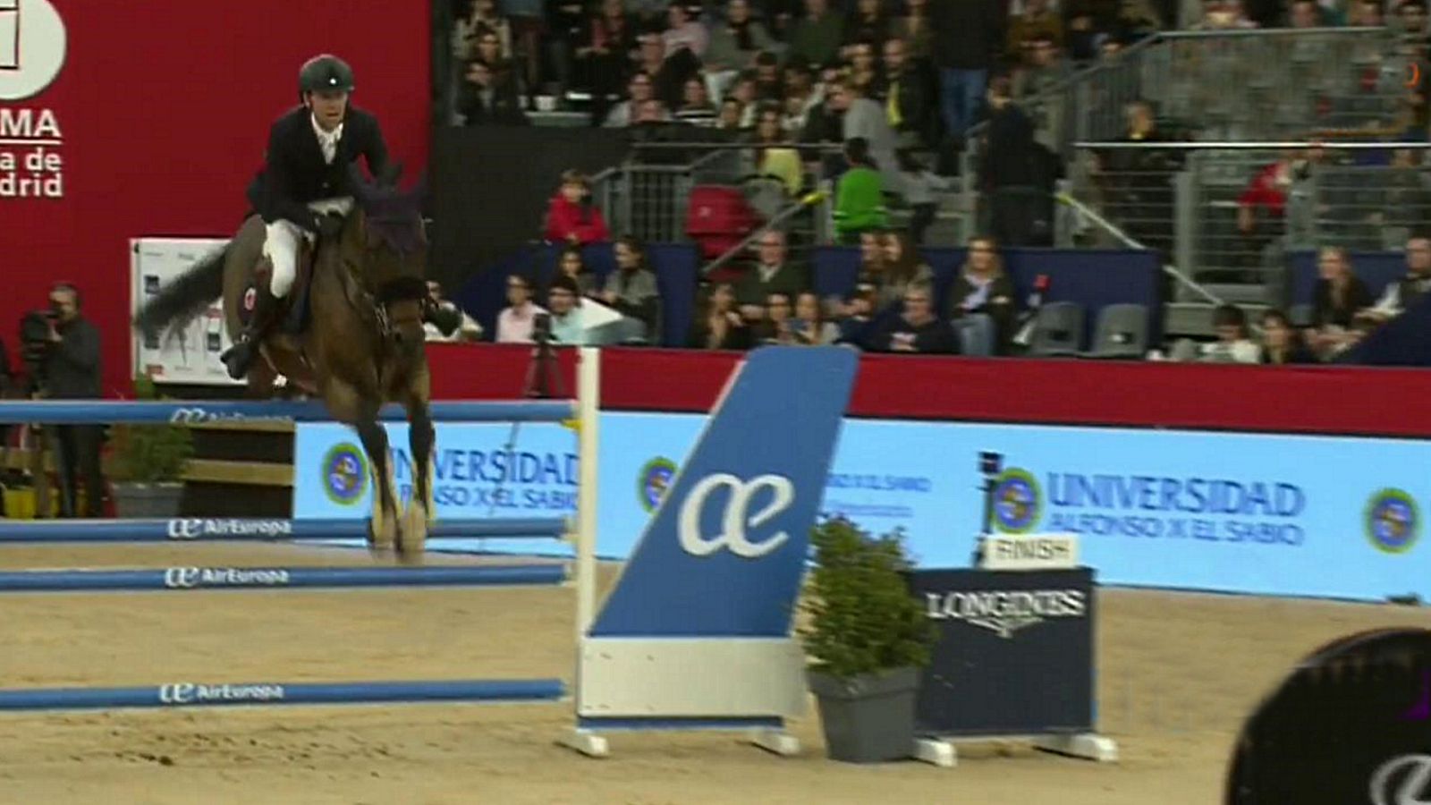 Hípica - Desde Madrid. Concurso de saltos Madrid Horse Week. Trofeo Universidad Alfonso X el Sabio - Manga ganadora 10 caballos - ver ahora