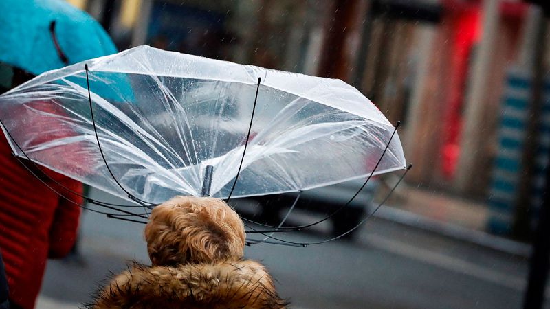Fuertes vientos y precipitaciones en el noroeste peninsular