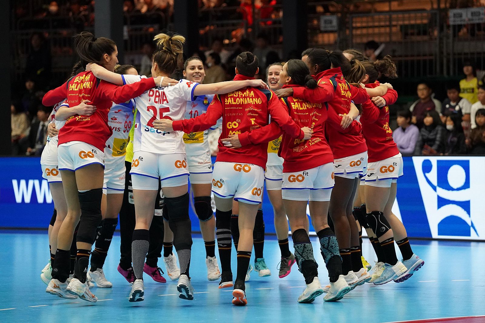 Mundial de Balonmano - Así se conjuraron las Guerreras para vencer a Kazajistán - rtve.es | Ver