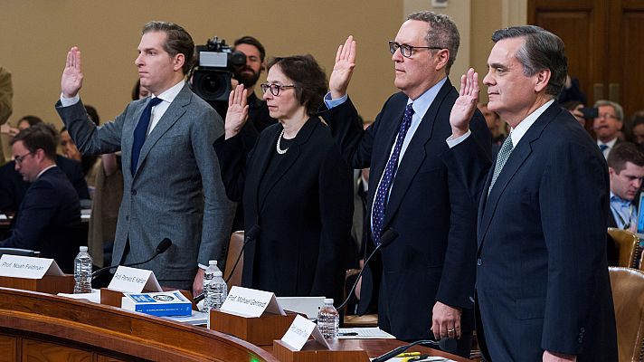 Telediario 1 - Tres juristas coinciden en que Trump abusó de su poder