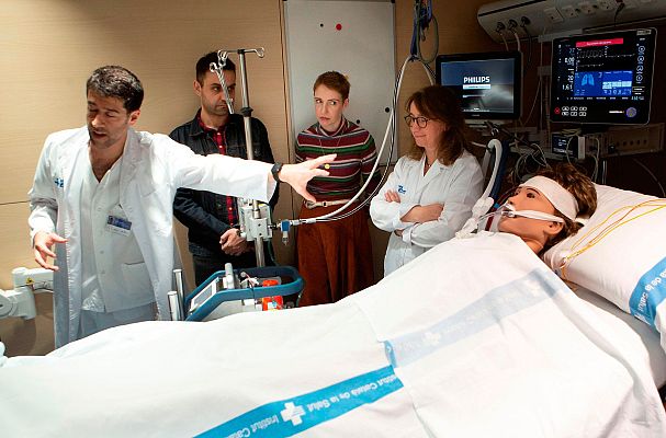 Telediario 1 - Una mujer revive tras permanecer más de seis horas en parada cardíaca