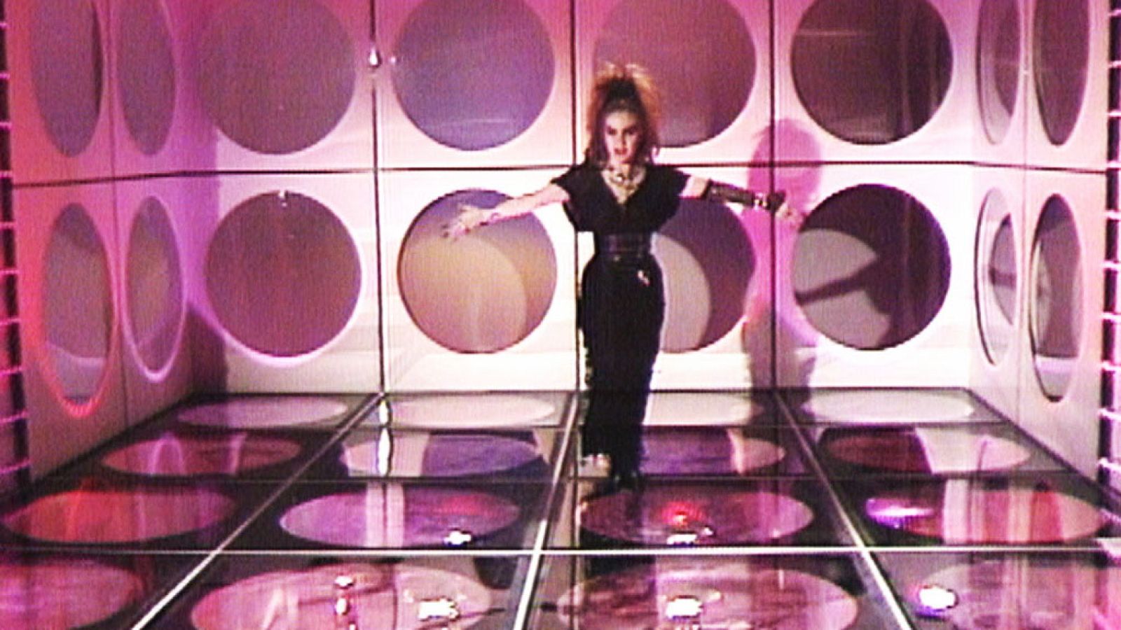 Viaje al centro de la tele - Universo Alaska  - ver ahora