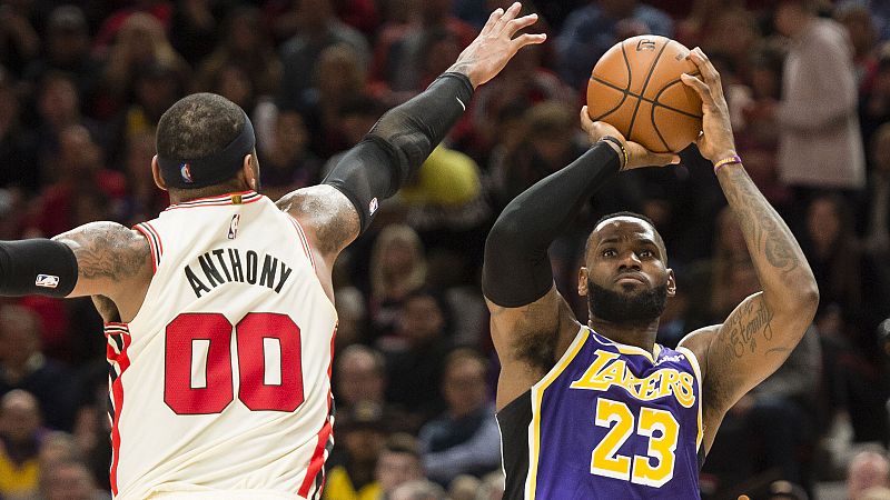 NBA | LeBron, sin piedad ante Carmelo - RTVE.es | Ver