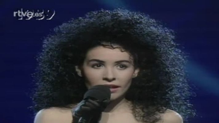 Eurovisión SXX - Nina interpreta "Nacida para amar" el Eurovisión de 1989