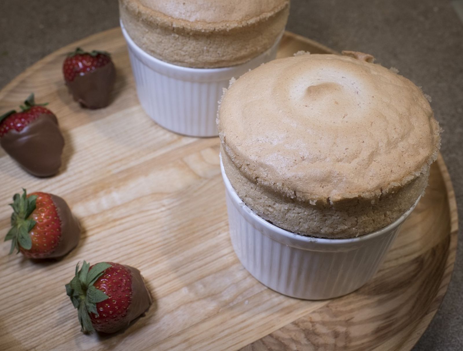 "Suflé de fresas" de Dani García | Ver