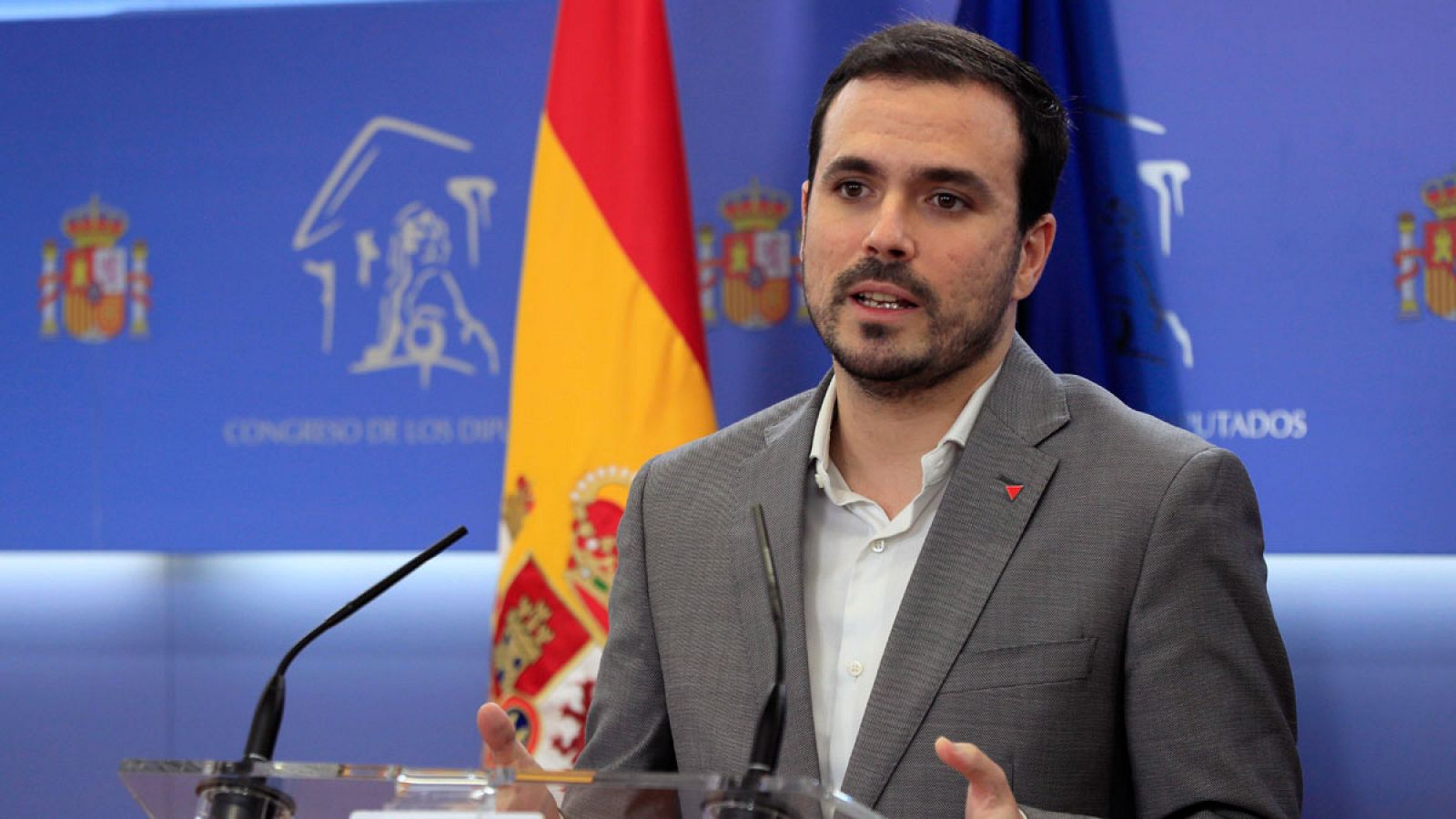 Garzón dice que faltan "algunos flecos" de la negociación entre el PSOE y ERC y pide "paciencia"