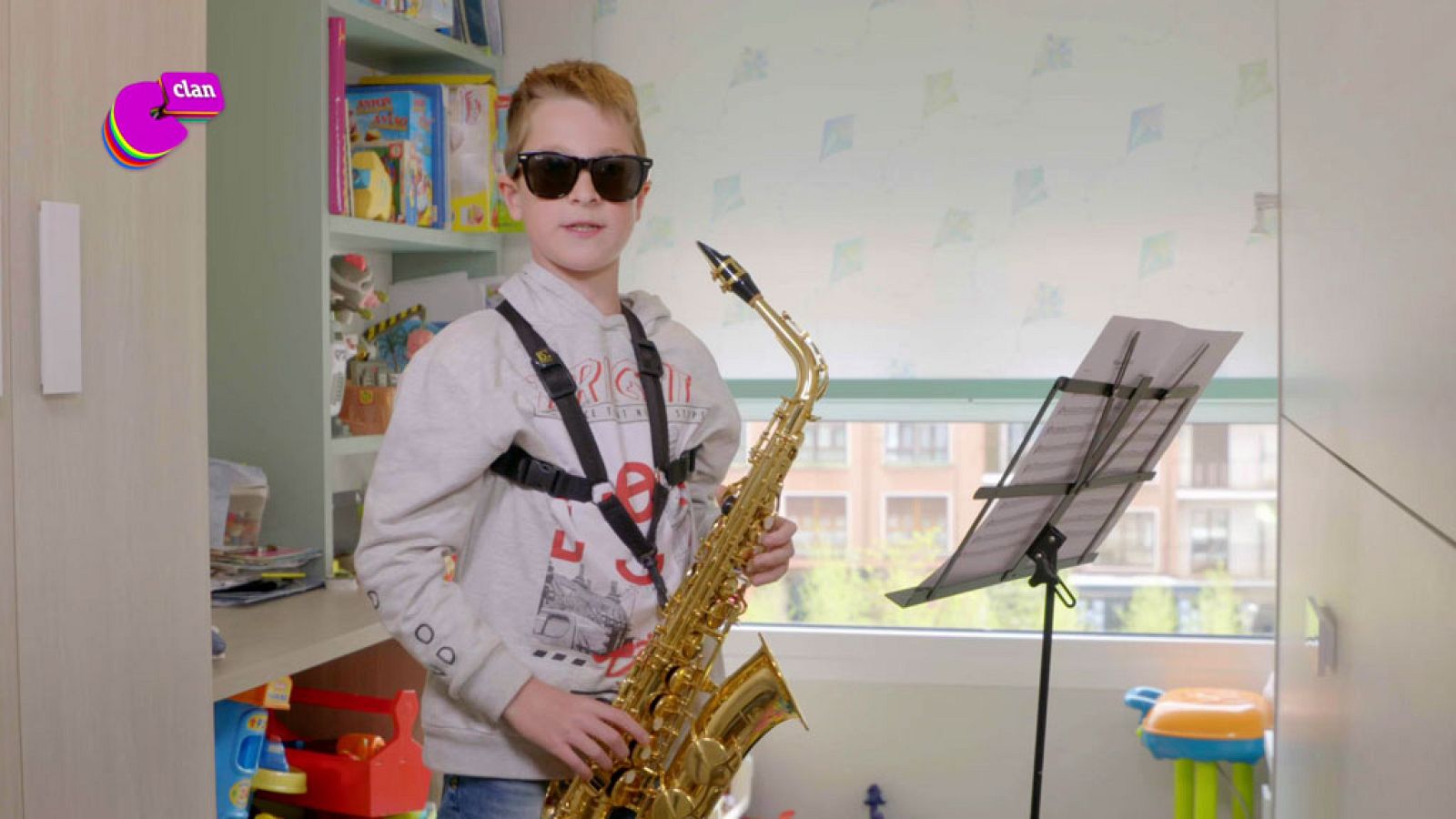 Unatz, el mago del saxo - Club Clan | Ver