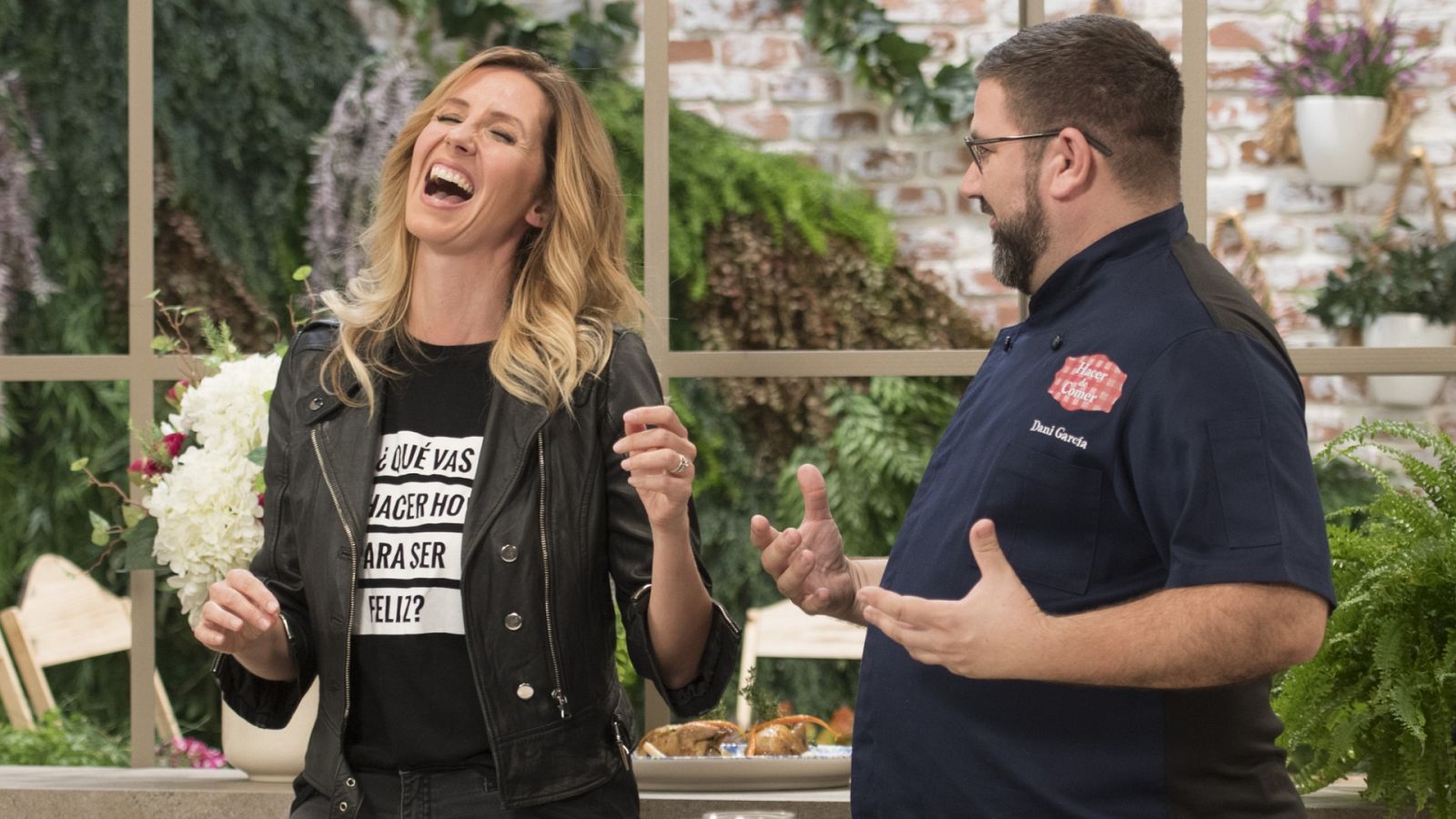 Hacer de comer - Coliflor asada y codornices rellenas - ver ahora