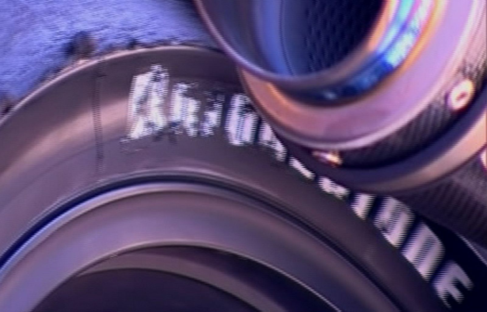 Parece que la implantación de un neumático único no ha mejorado sustancialmente la competición.