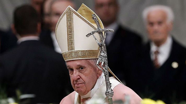 Telediario 1 - Benedicto XVI y Francisco se enfrentan en 'Los dos papas'