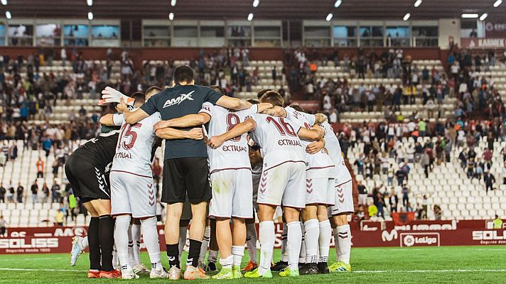 Telediario 1 - El Rayo-Albacete, de Segunda División, suspendido por los insultos de la grada contra Zozulya