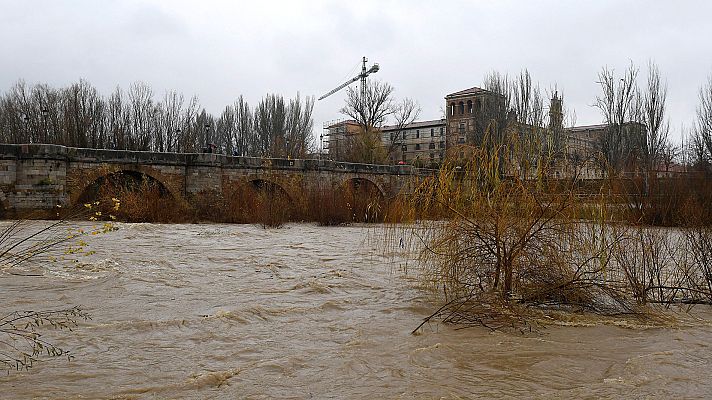Informativo 24h - Las lluvias ponen en alerta siete ríos de la provincia de León por la subida del caudal