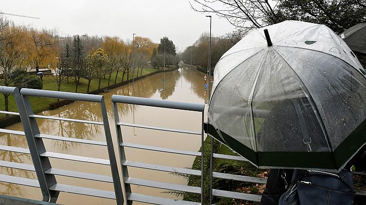 Telediario 1 - La borrasca Daniel pone en alerta a León, Segovia y Asturias