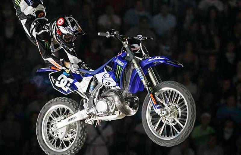 Adams pierde ante Torres | Ver