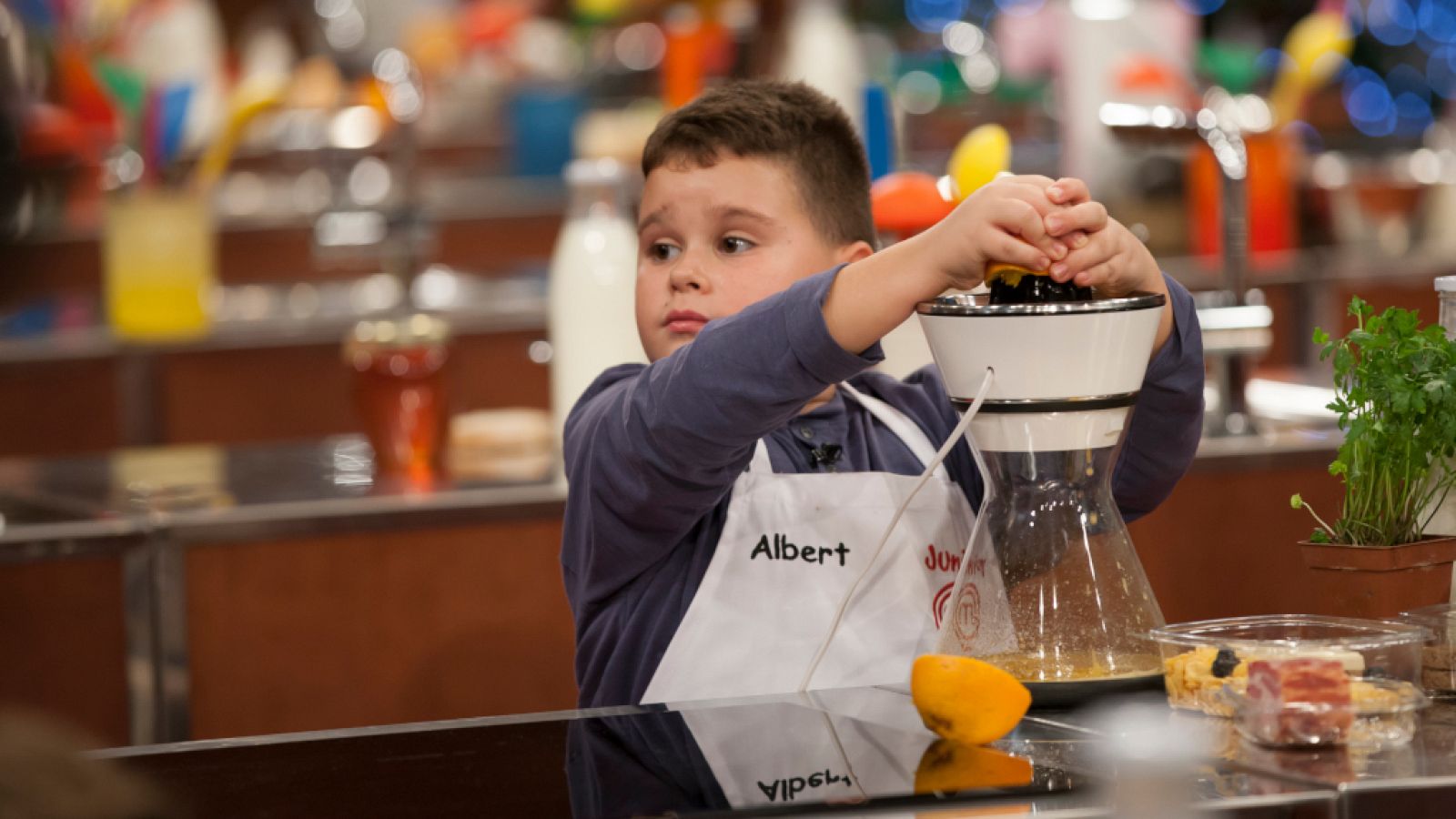 MasterChef Junior 7 - La inolvidable presentación de Albert | Ver