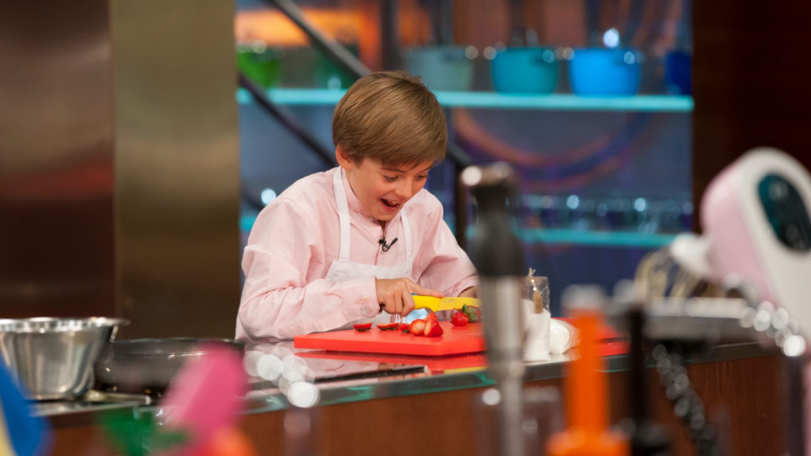 MasterChef Junior 7 - Juan y su estrecha relación con Dios | Ver