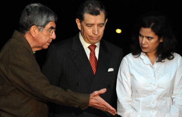  - Aplazado el diálogo hondureño