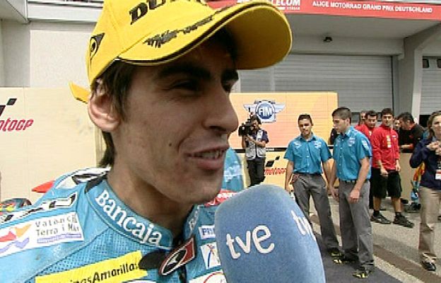  - Simón arrolla a sus rivales