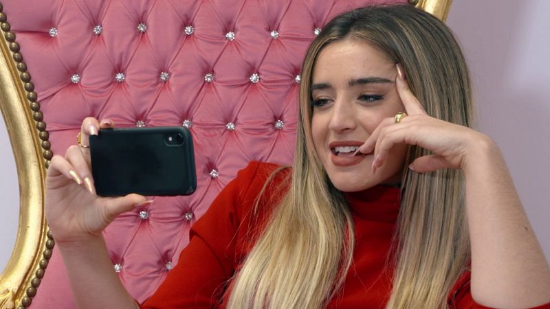 Lola Indigo: la "Noche de brujas" en el Wizink va a ser una auténtica fiesta