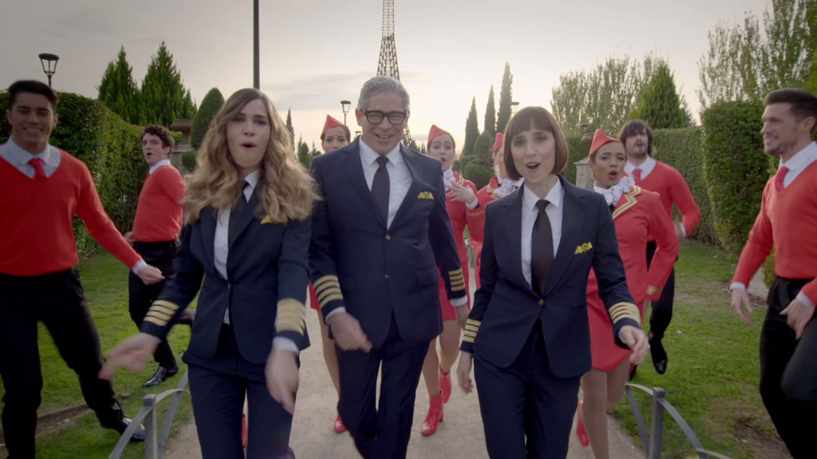 Telepasión 2019 - Máximo Huerta, Boris Izaguirre, Paco Tomás, María Gómez y Julia Varela se atreven con YMCA