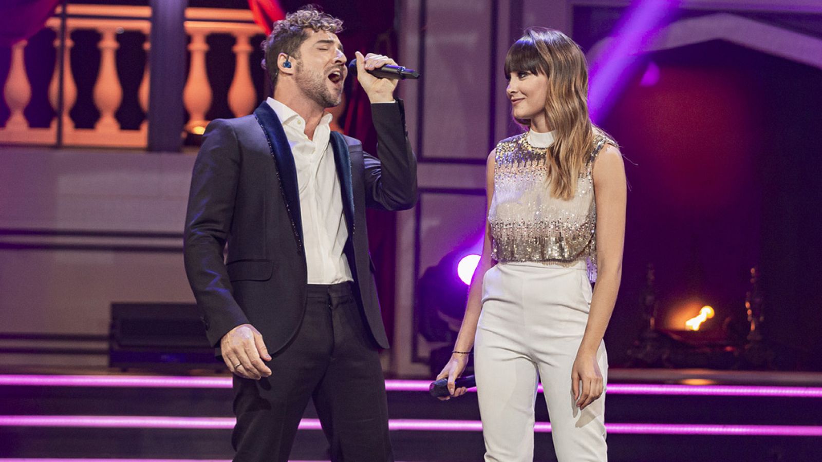 Siempre contigo - David Bisbal y Aitana cantan "Culpable"