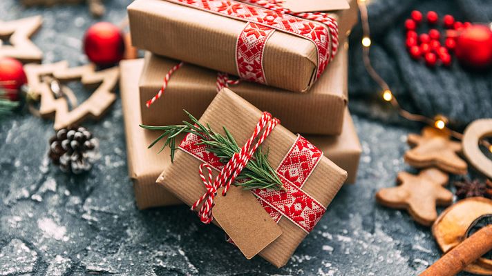Telediario 1 - El arte de envolver regalos