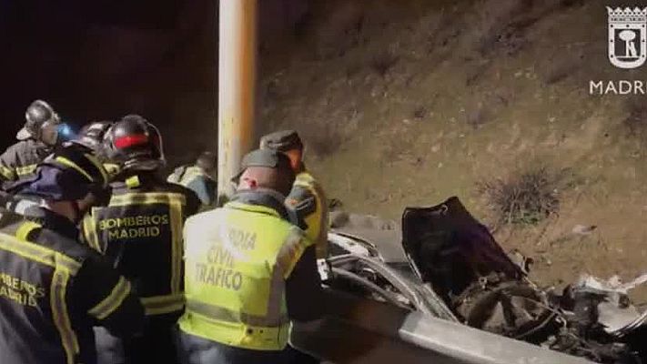 Informativo 24h - Mueren tres jóvenes en un accidente de tráfico en Madrid