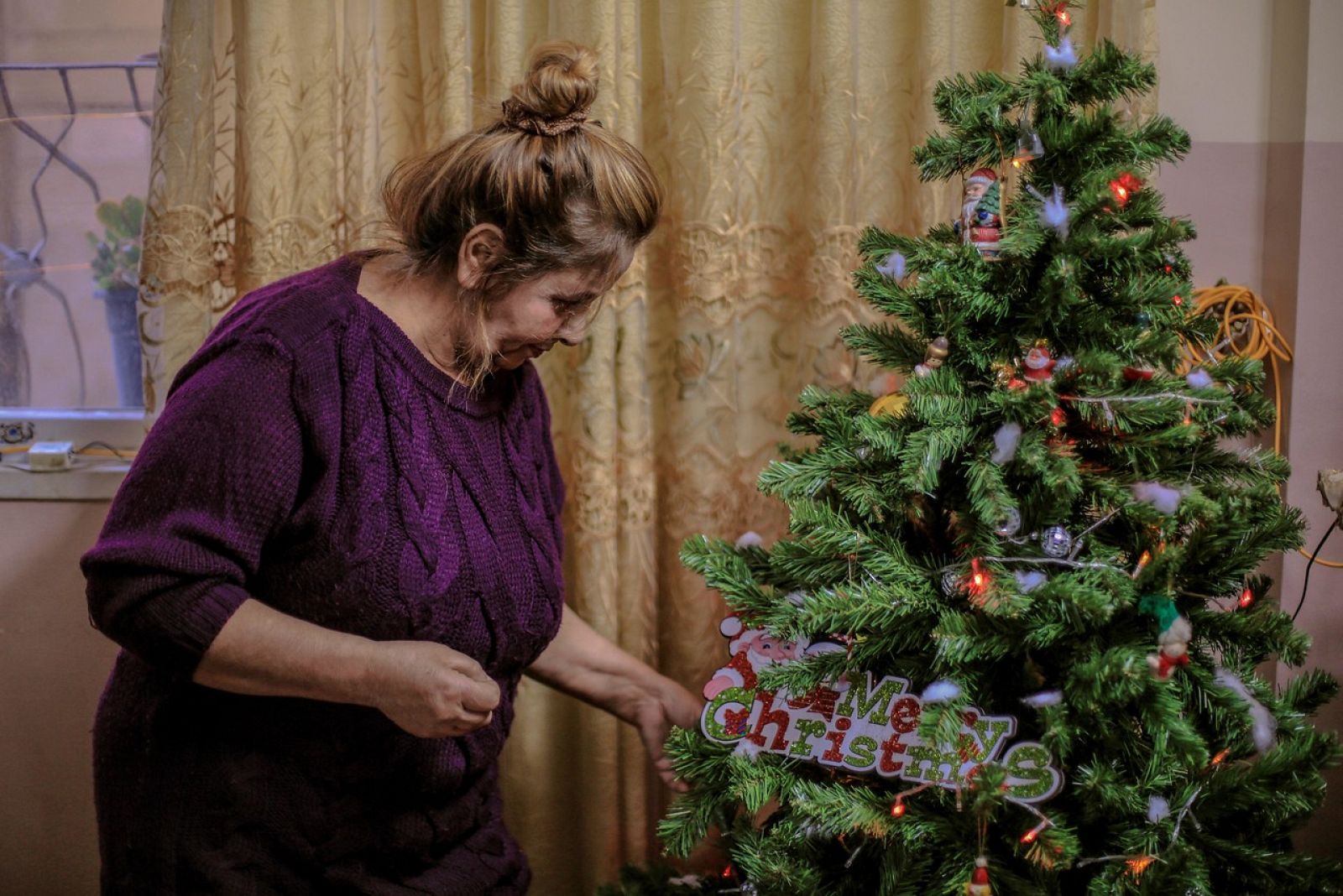 Depresión, estrés y ansiedad. Algunas de las enfermedades asociadas a la Navidad - RTVE.es | Ver