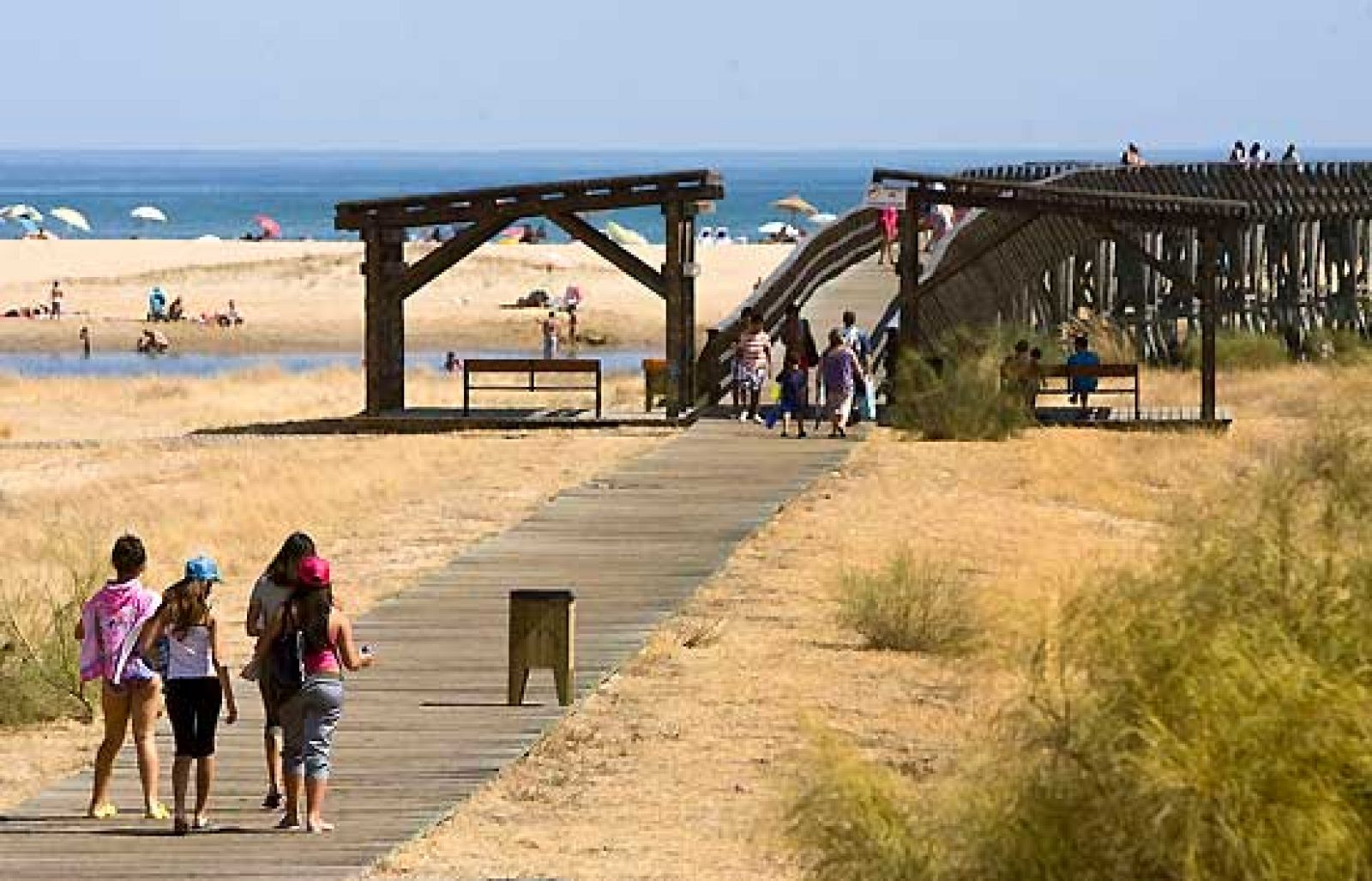 Siete detenidos por violar a una niña en Huelva | Ver