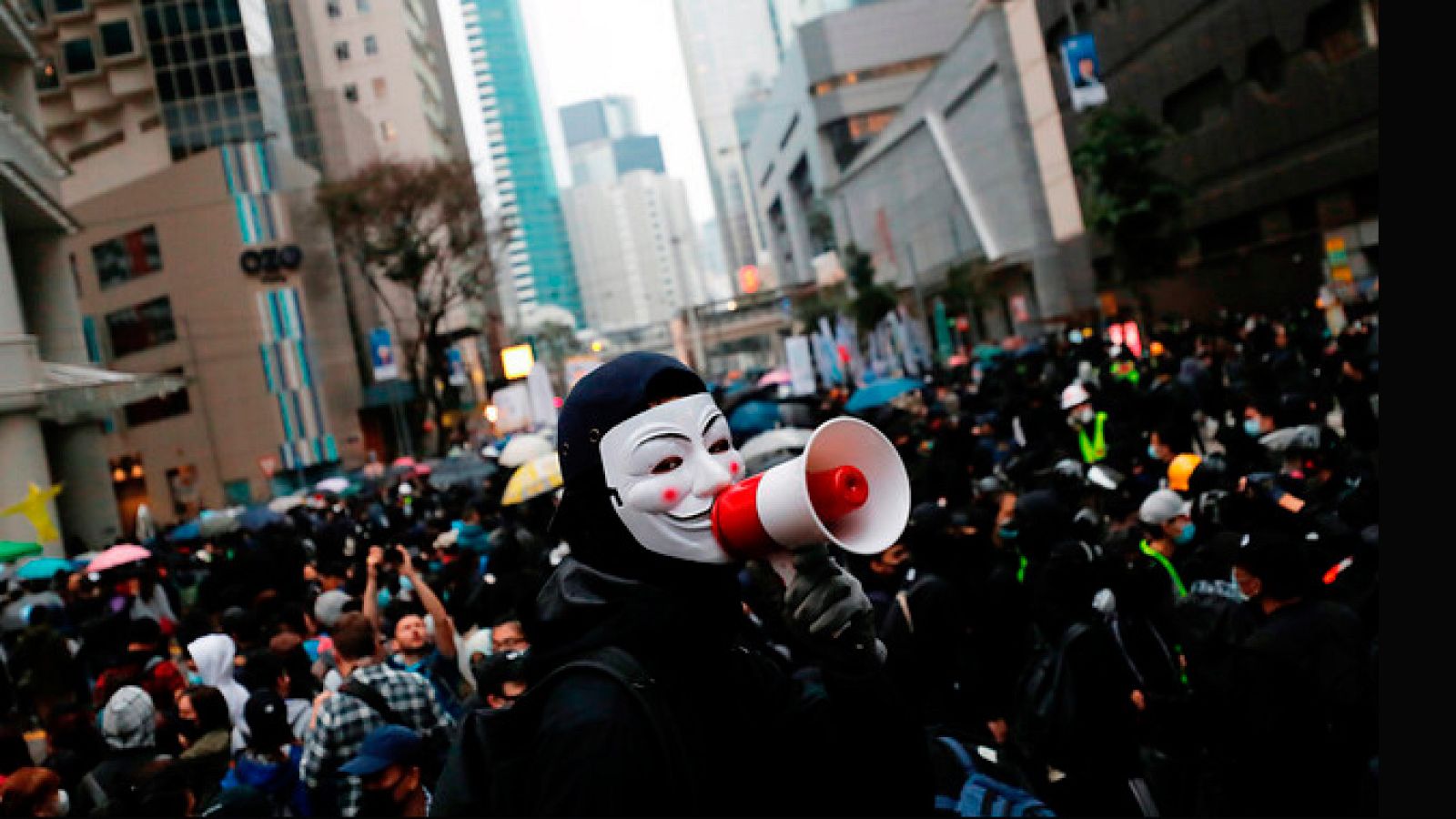 Hong Kong recibe el nuevo año con más protestas populares que exigen reformas democráticas