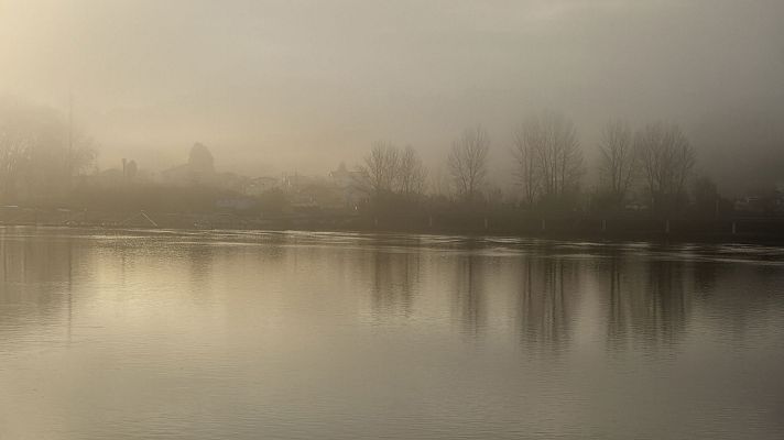El tiempo - Nieblas localmente persistentes en zonas bajas de la mitad norte peninsular