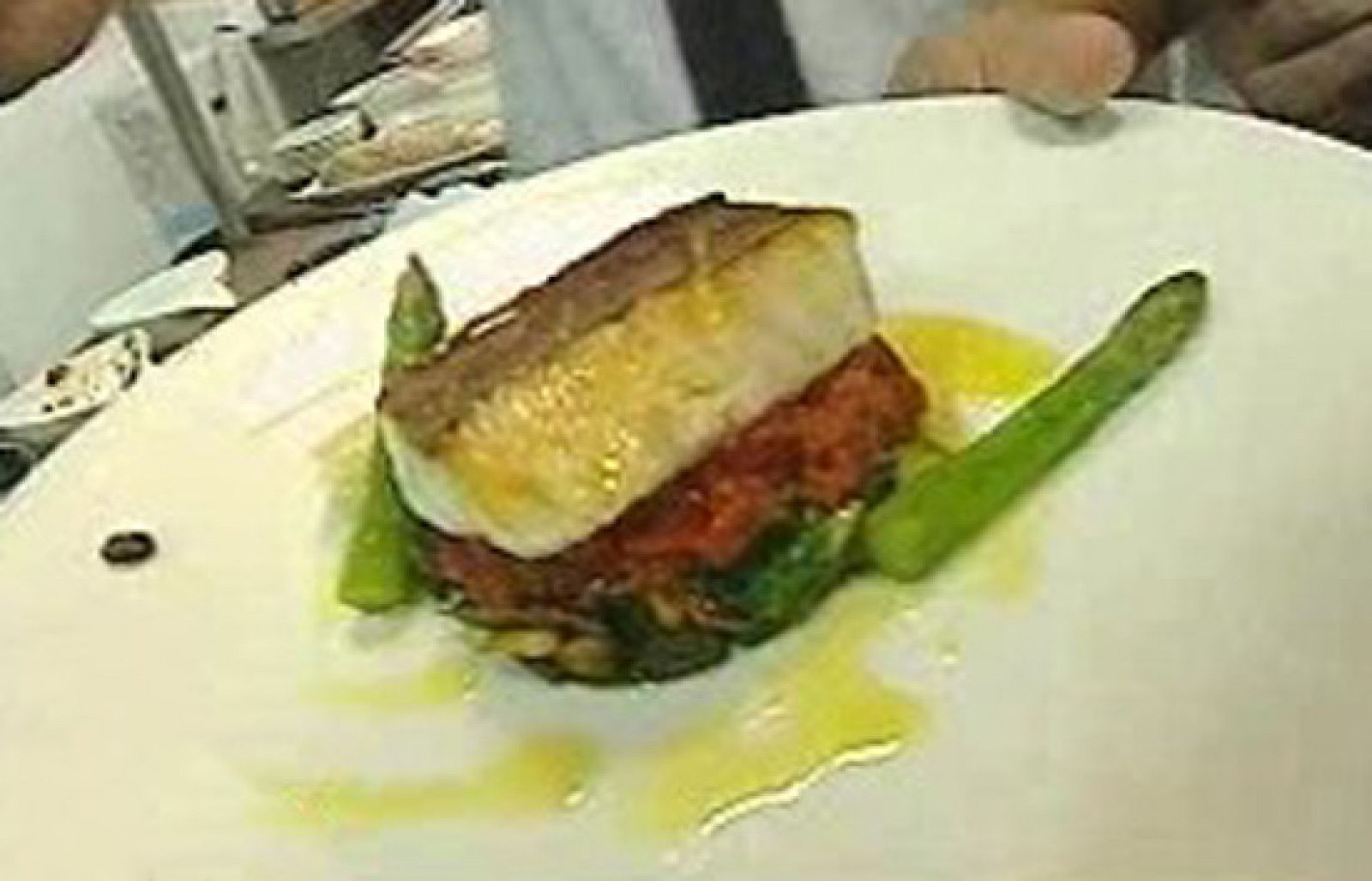 España Directo - Timbal de pargo con espinacas - RTVE Cocina | Ver