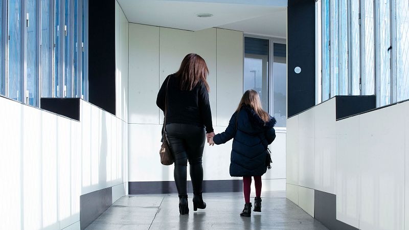 Una niña con una enfermedad rara, primer triple trasplante de corazón, hígado y riñón en España