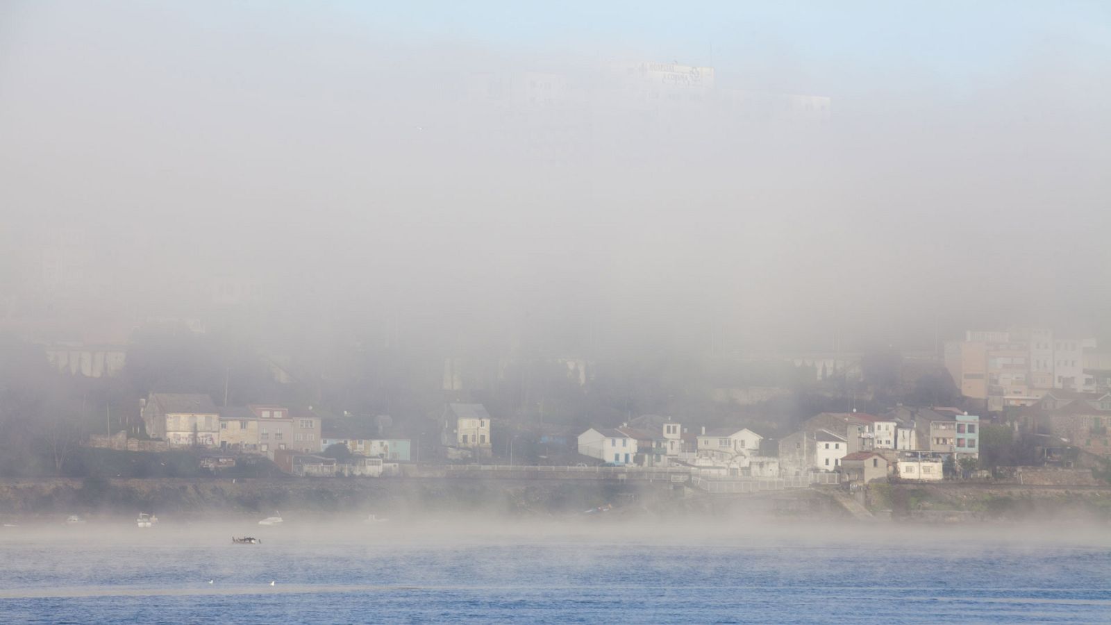 Cielos poco nubosos en gran parte de la Península - Ver ahora