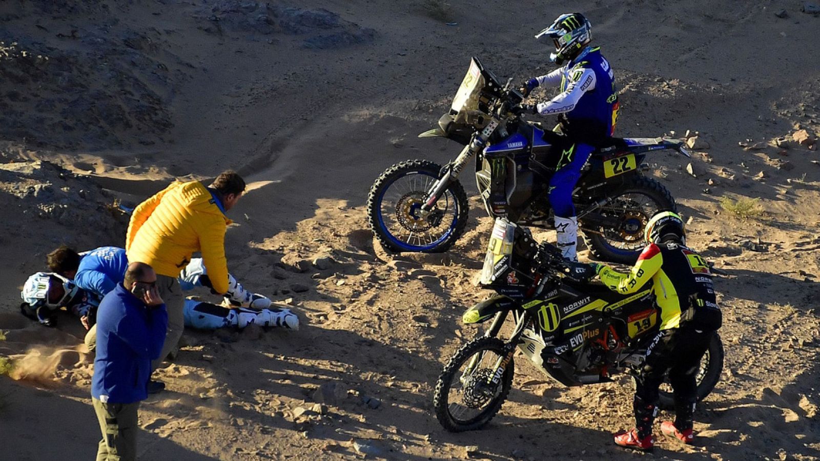 Dakar 2020 - Adrien Van Beveren tiene que abandonar tras sufrir una caída - Dakar | Ver